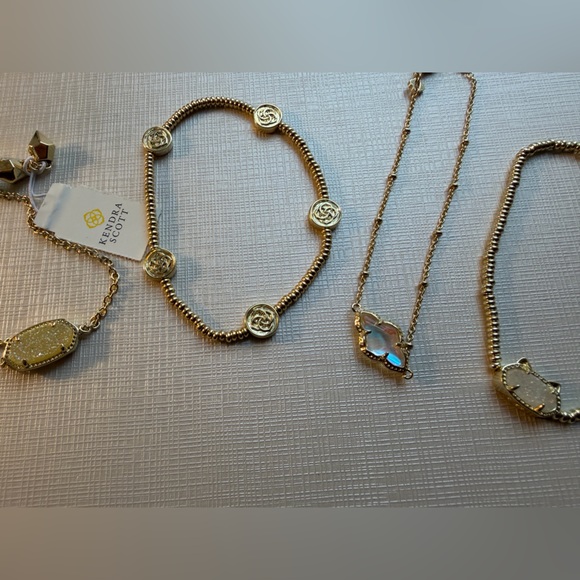 Kendra Scott Gold Bracelet Set - Picture 2 of 3